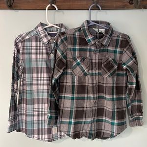 Bundle of boys button down shirts, flannel shirt and dress shirt, size 5T